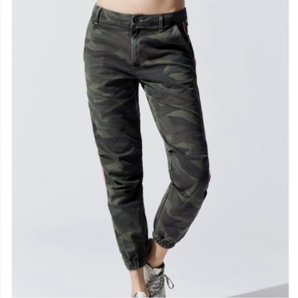 NWT Sundry Dark Cargo Jogger - Army - Zipper at Ankles Size 2